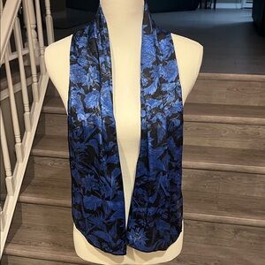 Stylish Black and Blue Floral Scarf